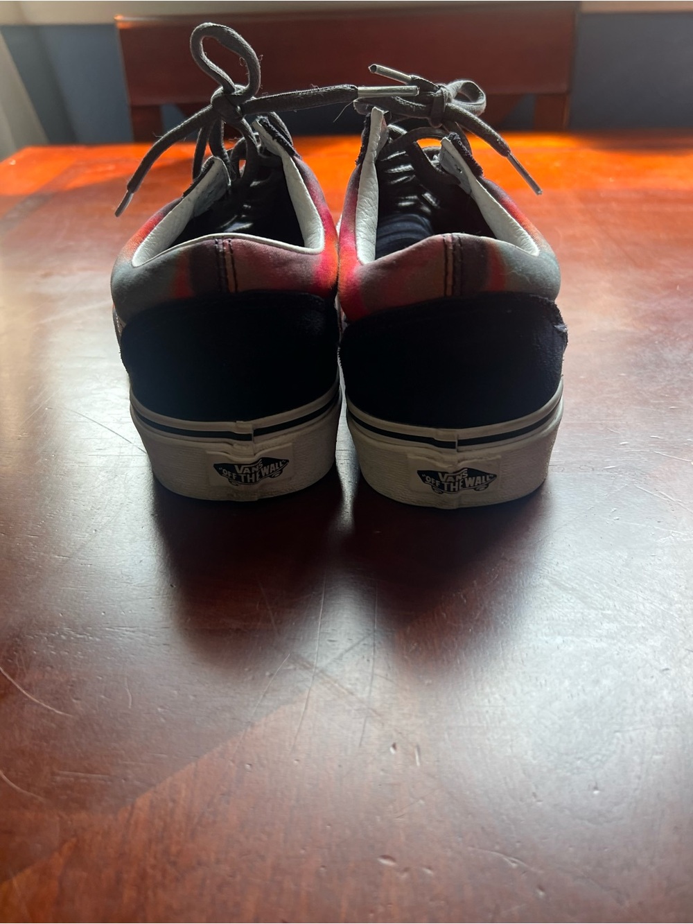 Low-Top vans - Picture 4 of 5